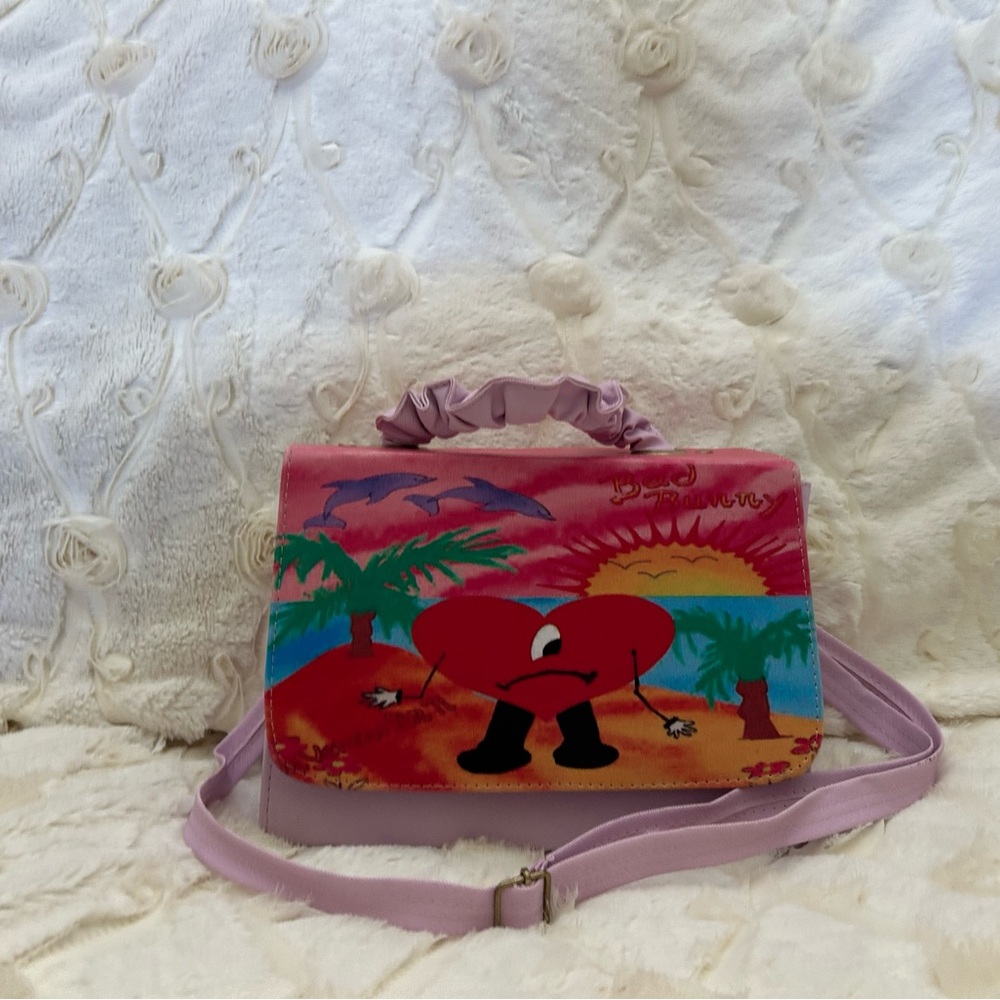 BAD BUNNY PURSE!, HOT! UN VERANO SIN TI, BRAND NEW, ONE OF A KIND! 💖 - Picture 4 of 5